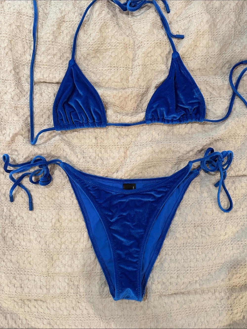 triangl swimwear Royal Blue Velvet Triangle Tie Bikini